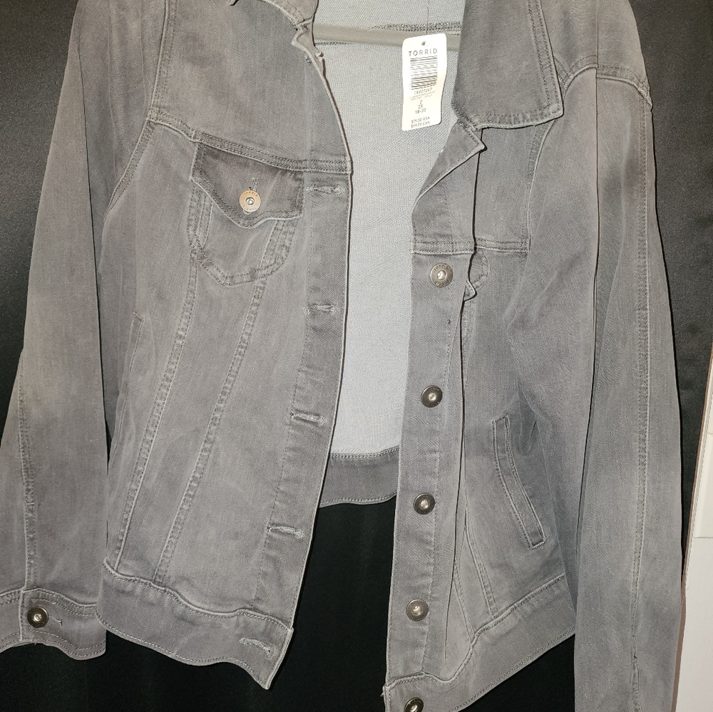 Jean jacket Torrid BRAND NEW**